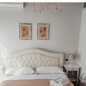 https://greco-home.taorminaitalyhotels.com
